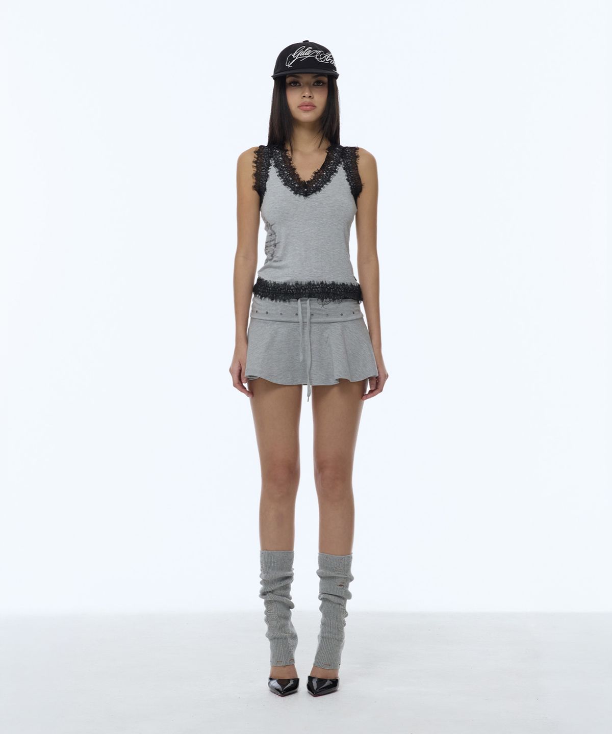 길라아카이브(GILAARCHIVE) LACE BLUR GRAPHIC SLEEVELESS_GREY
