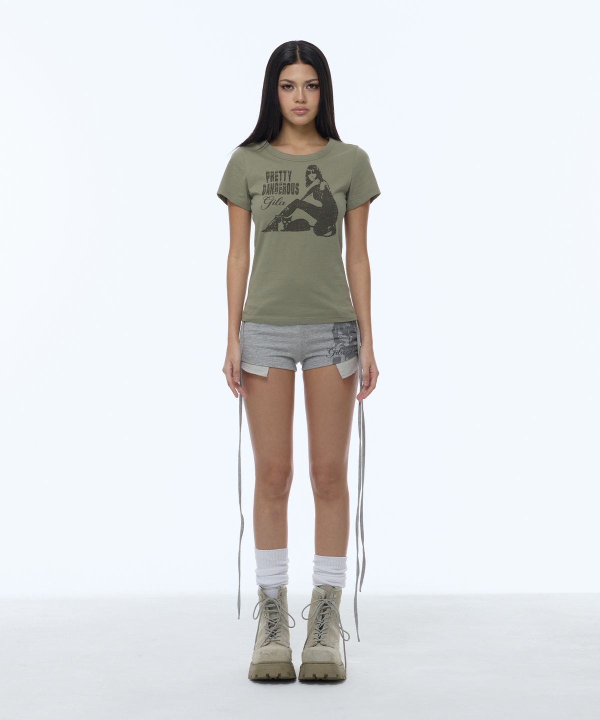 길라아카이브(GILAARCHIVE) DANGER GIRL CROP T-SHIRTS_KHAKI