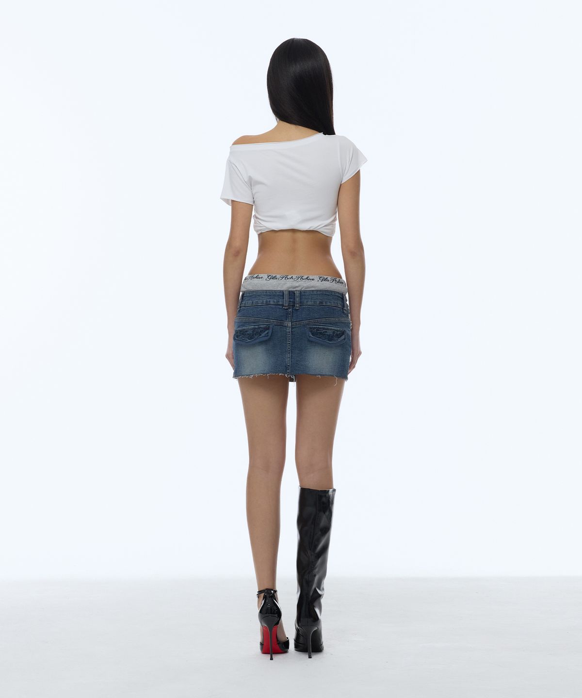 길라아카이브(GILAARCHIVE) SLOGAN BOAT NECK T-SHIRTS_WHITE