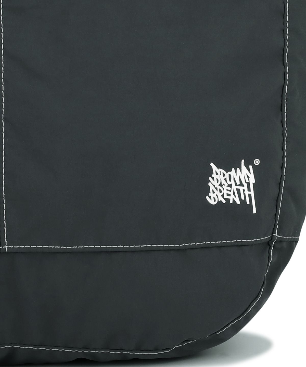 브라운브레스(BROWNBREATH) TAG NYLON MASSENGER BAG - BLACK