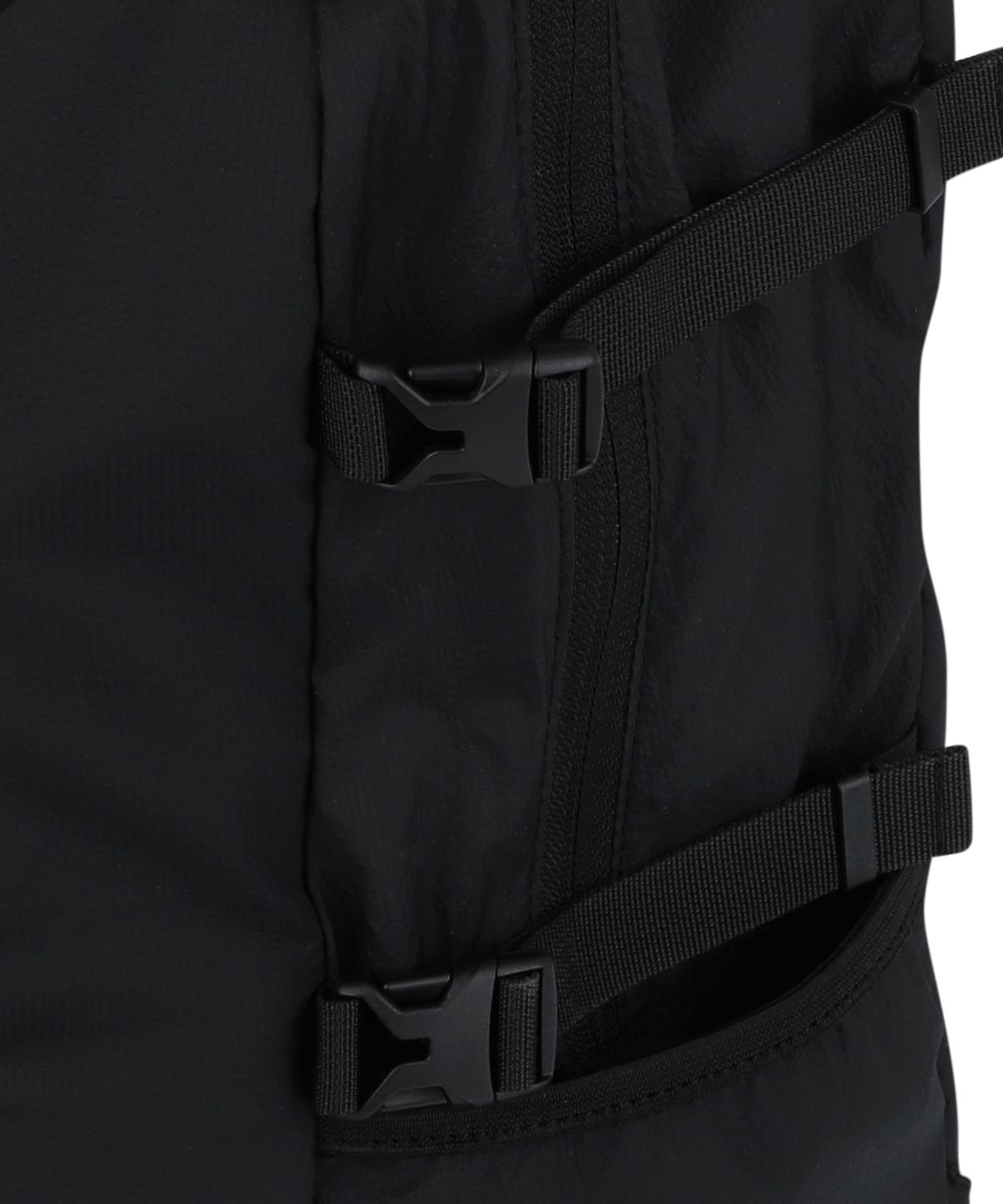 브라운브레스(BROWNBREATH) TAG LIGHT BACKPACK - BLACK