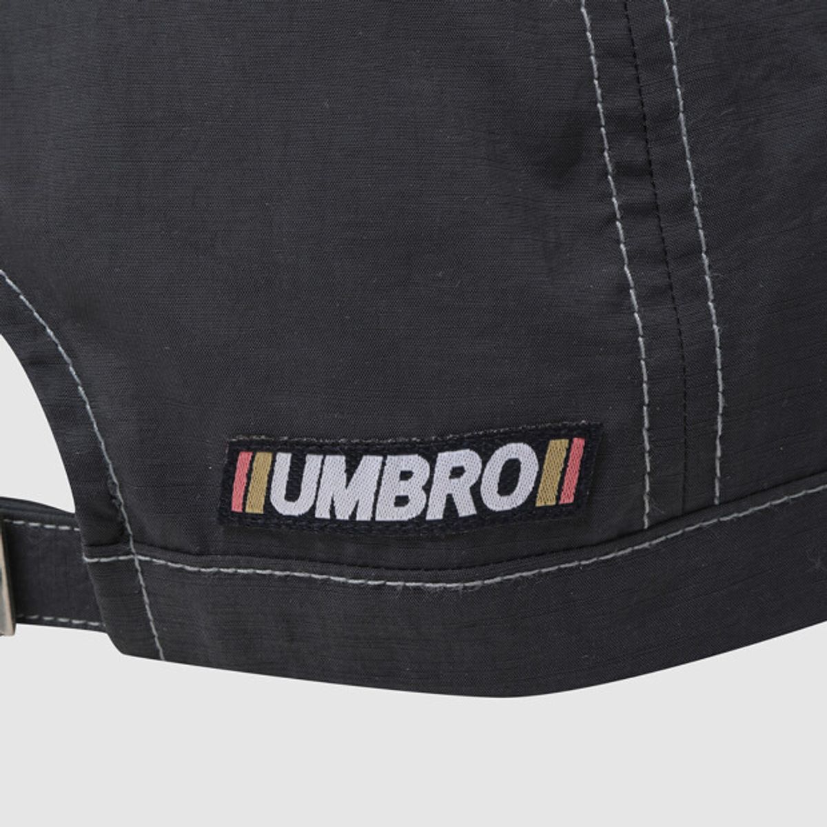 엄브로(UMBRO) 크리스피 타슬란 캡 차콜 UR221CCP51