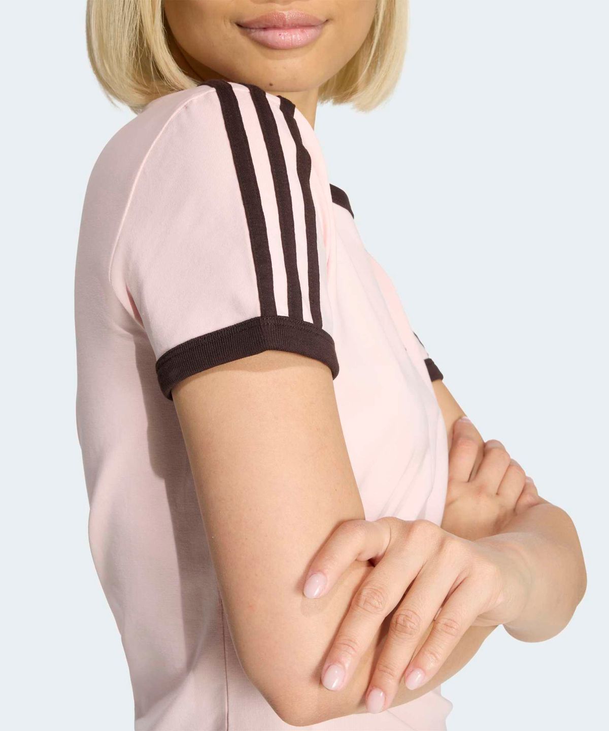아디다스(ADIDAS) 3-스트라이프 슬림 티셔츠 - 샌디핑크:아우라커피 / KC9016