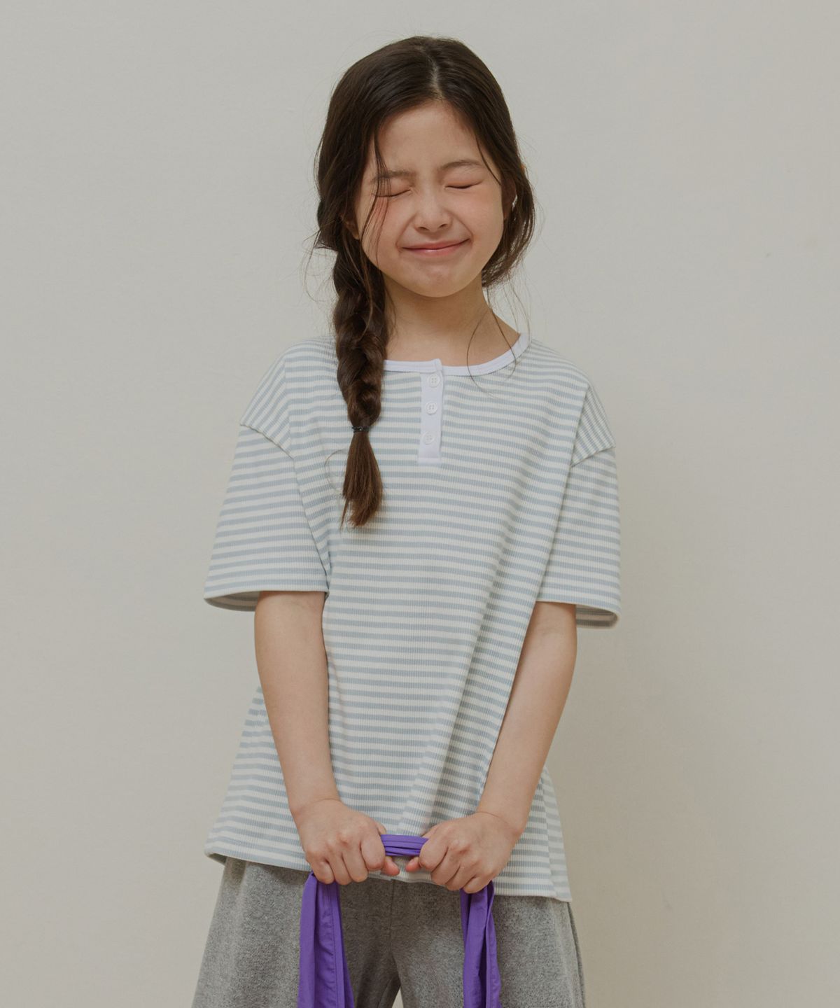 웬즈데이오아시스 키즈(WEDNESDAYOASIS KIDS) [Kids]로에 헨리넥 스트라이프 티셔츠_LIGHT BLUE(WB6TP38)