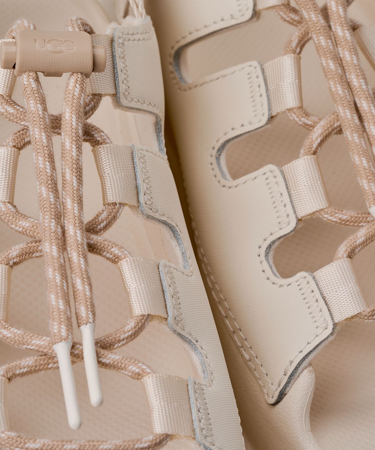 어그(UGG) [WOMEN] 골든글로우 스토퍼 샌들 (골든글로우 토글) - 자스민 / 1179370-JSM