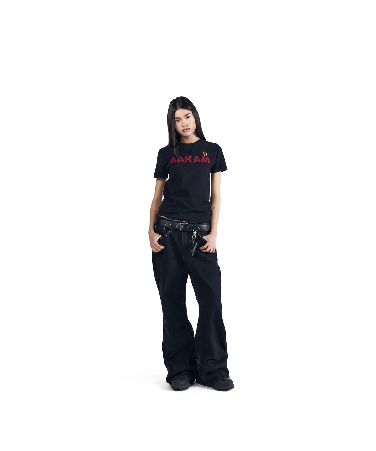 아캄(AAKAM) Back Studded Flare Denim Pants (Black)