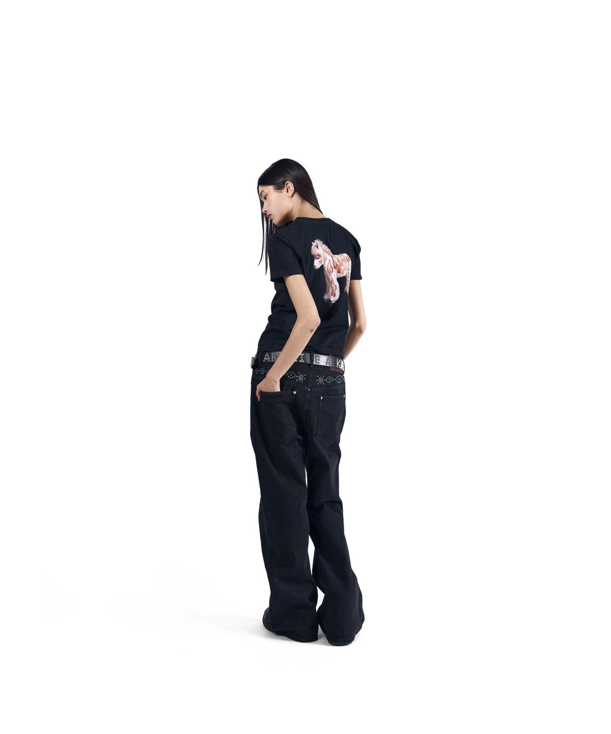 아캄(AAKAM) Back Studded Flare Denim Pants (Black)