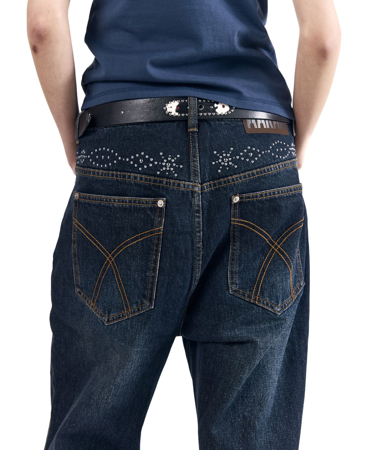 아캄(AAKAM) Back Studded Flare Denim Pants (Blue)