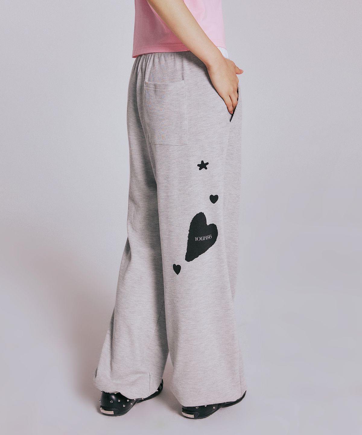 유희(YOUHEE) [3COLORS] GRAPHIC WAFFLE SWEAT PANTS