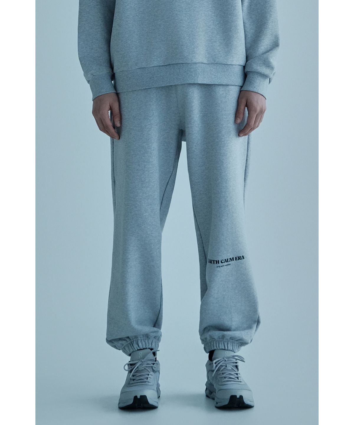 얼스캄에라(EARTH CALM ERA) 내추럴 데일리 스웨트팬츠_멜란지 그레이