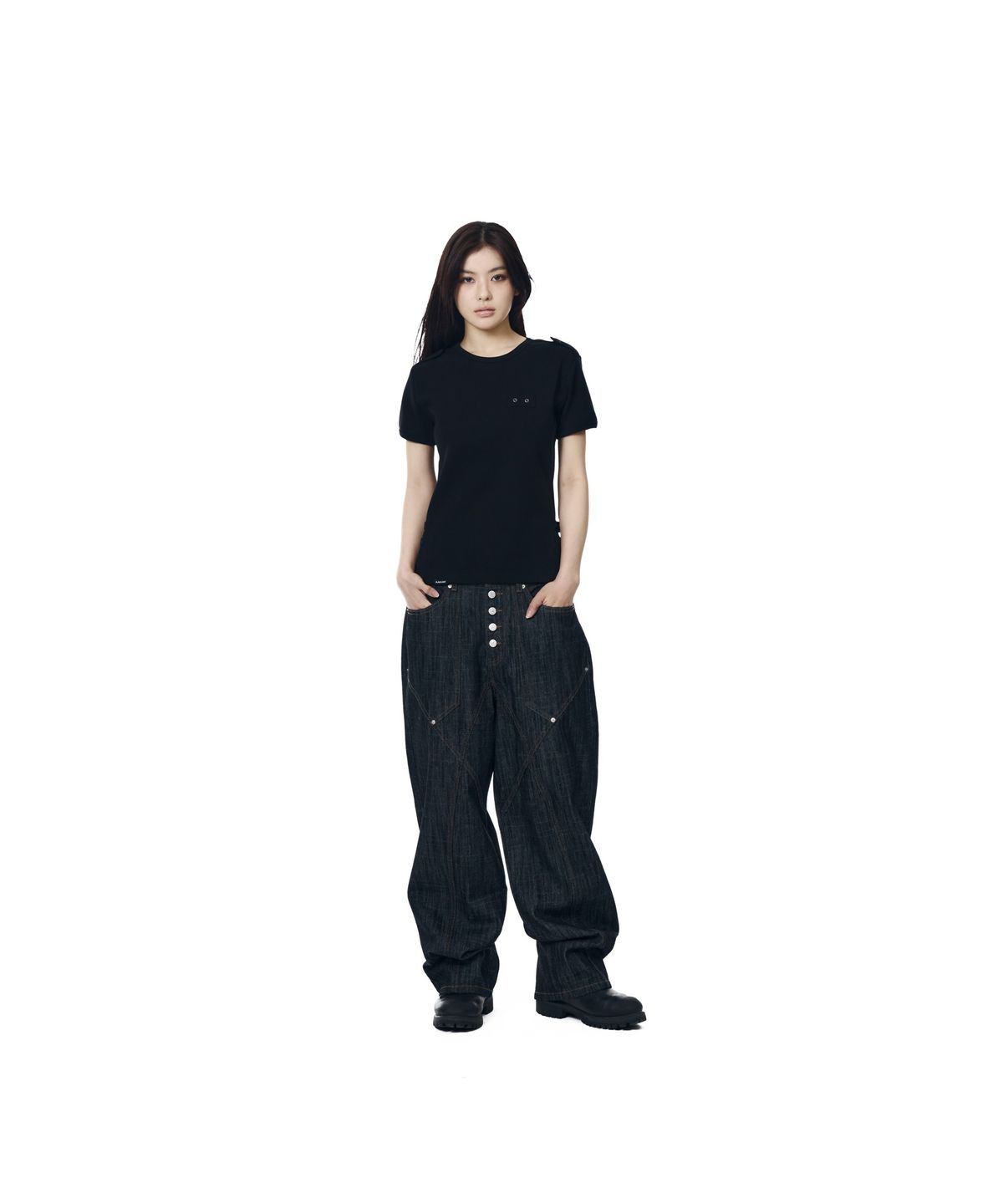 아캄(AAKAM) Oblique Incision Denim Pants (Black)
