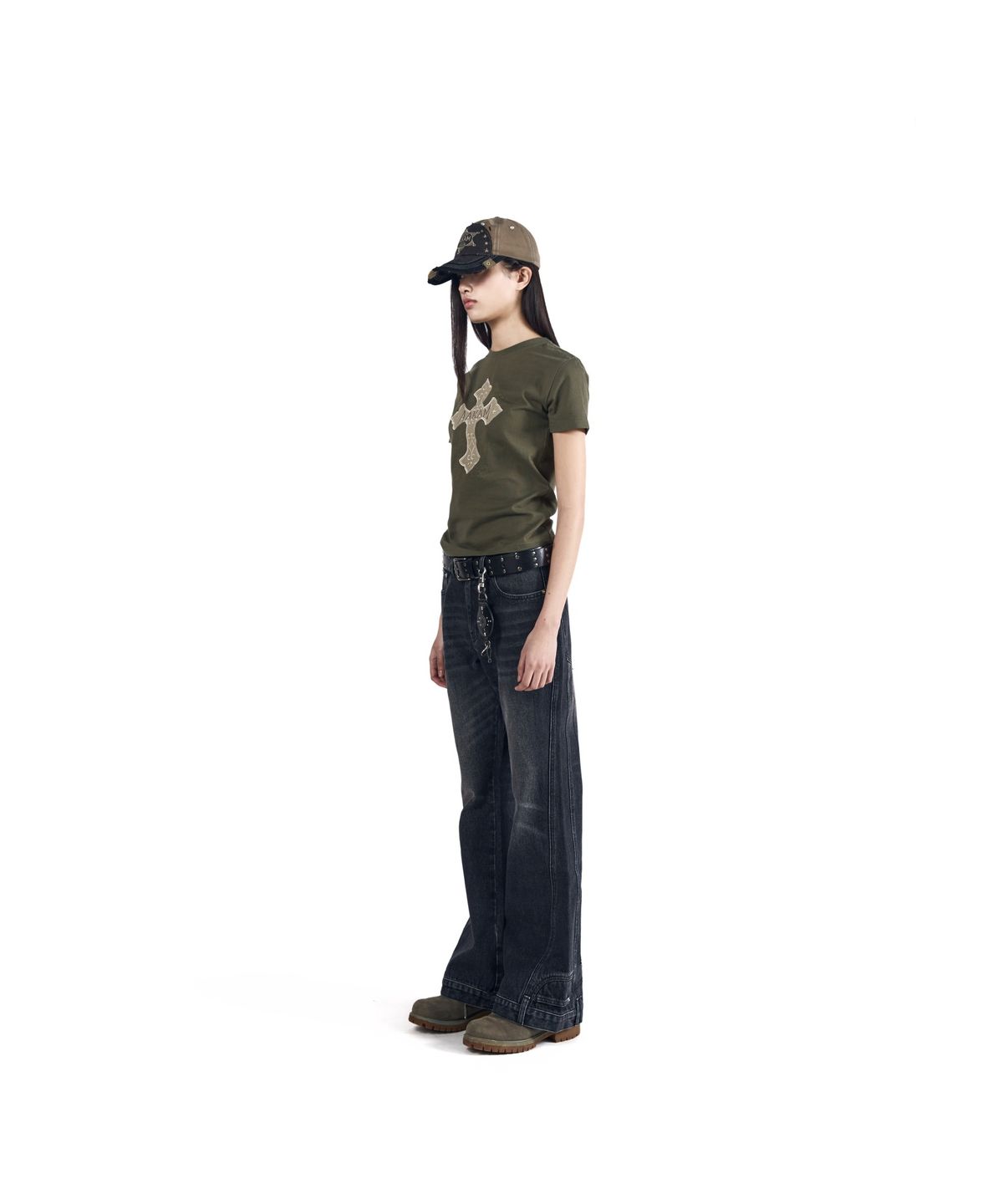 아캄(AAKAM) Upside-Down Flare Denim Pants (Black)