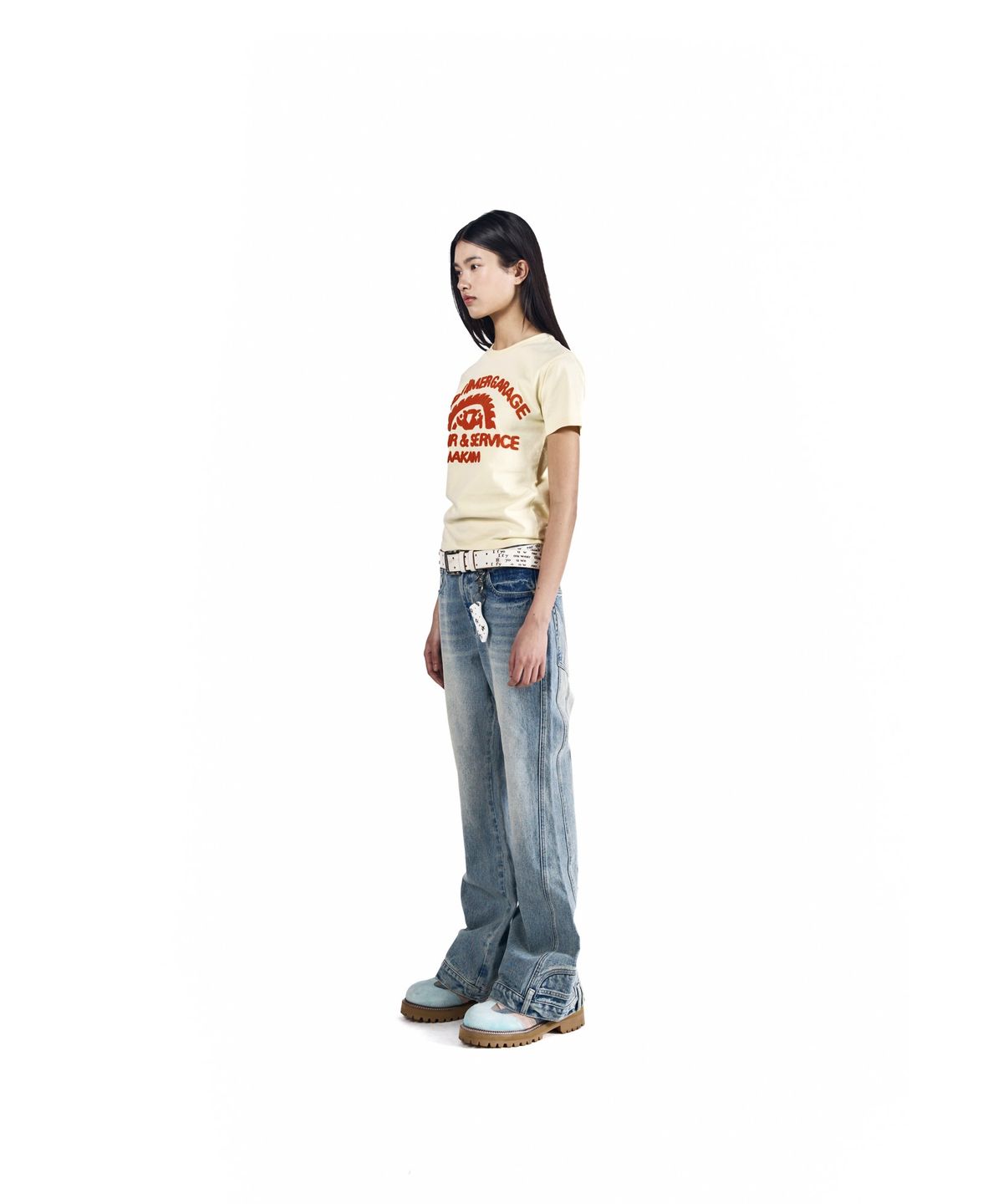 아캄(AAKAM) Upside-Down Flare Denim Pants (Blue)