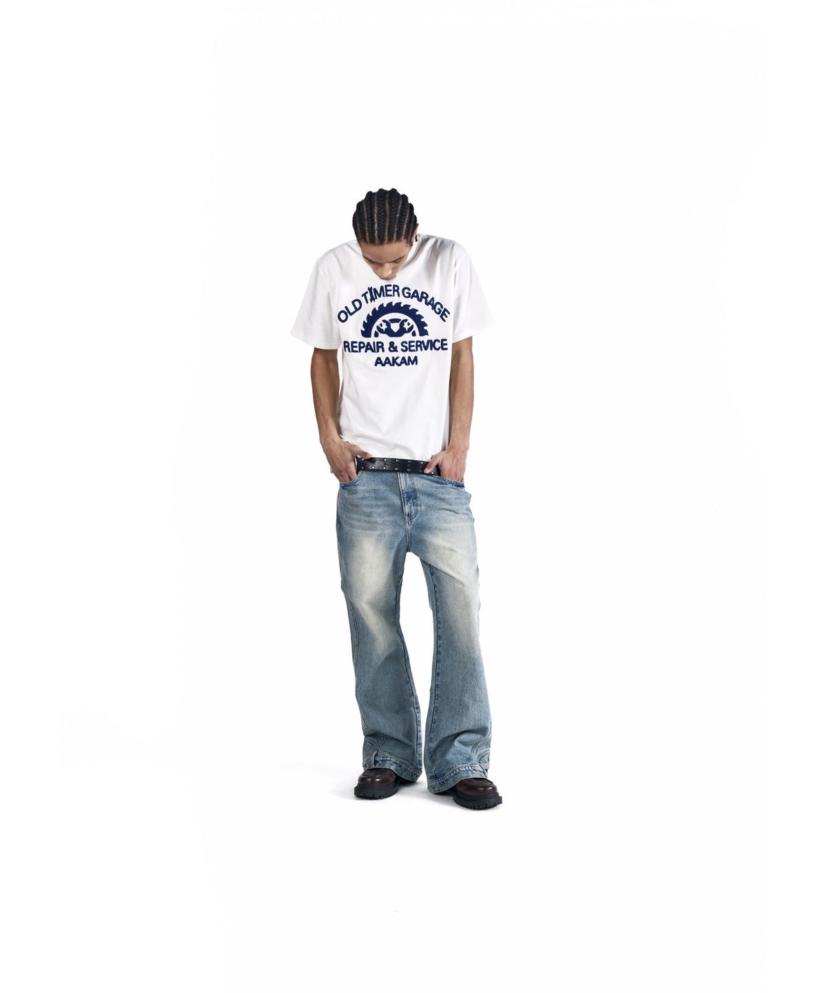 아캄(AAKAM) Upside-Down Flare Denim Pants (Blue)