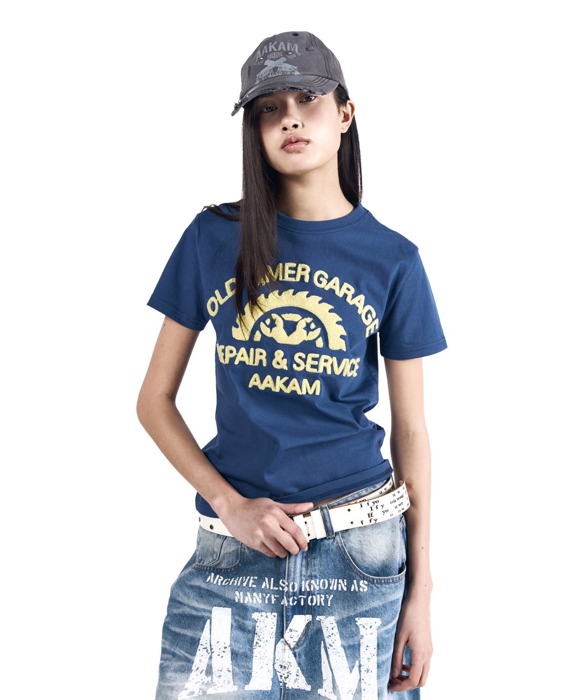 아캄(AAKAM) Repair Service Boucle Half Top (Navy)