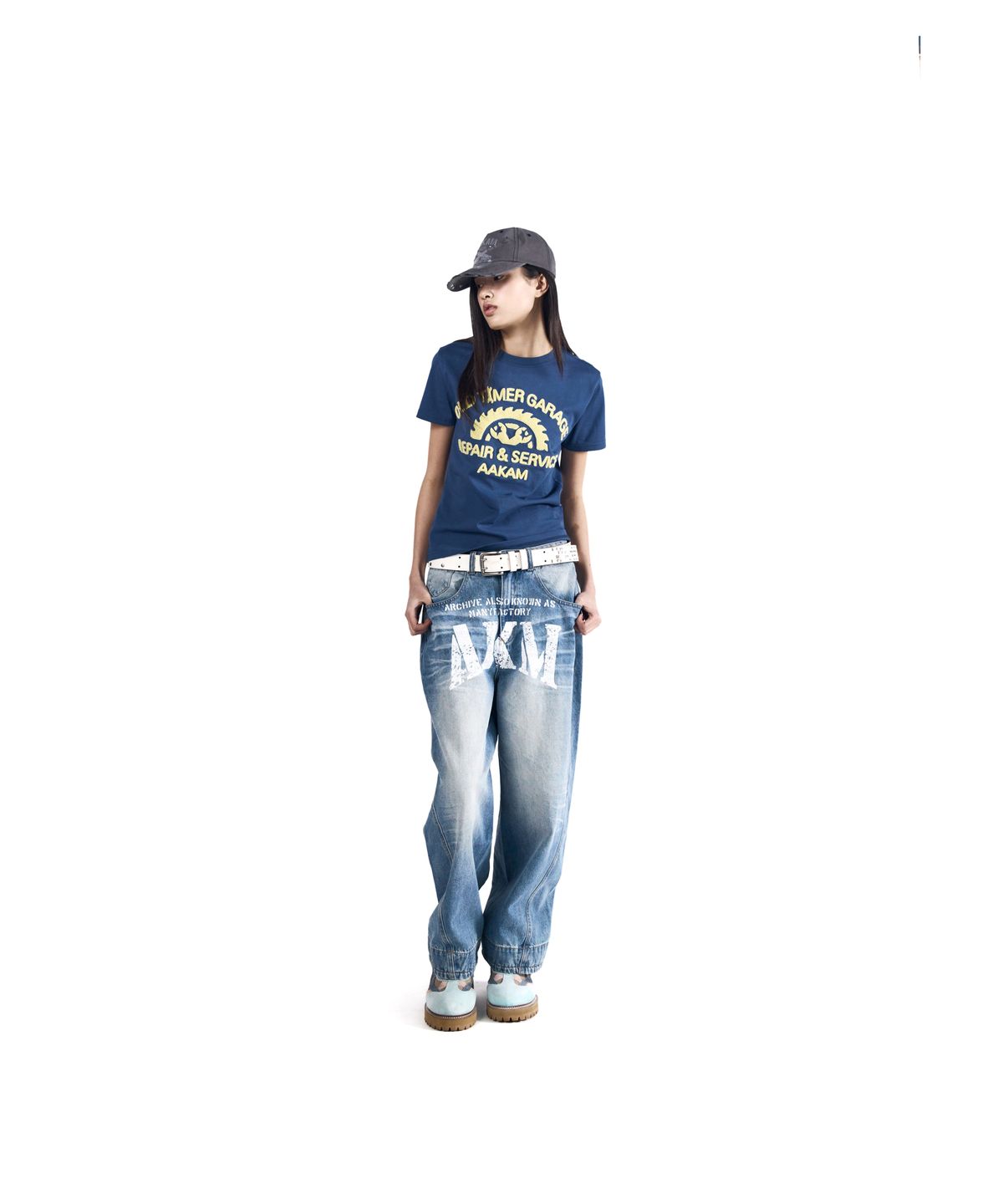 아캄(AAKAM) Repair Service Boucle Half Top (Navy)