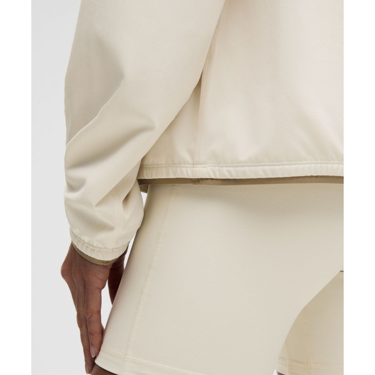 룰루레몬(LULULEMON) UV 프로텍티브 라이트웨이트 하프집  LTIV WKKI