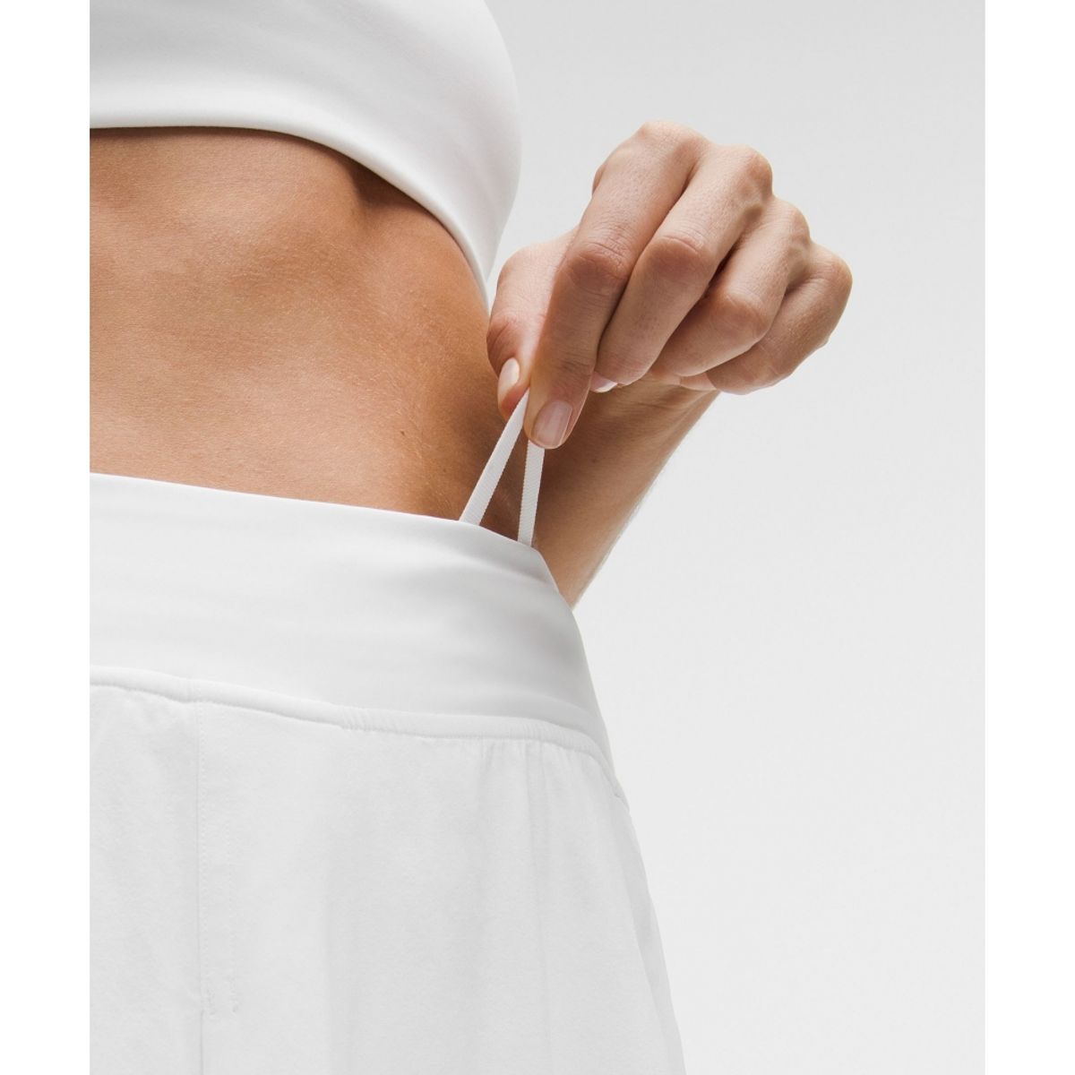 룰루레몬(LULULEMON) A라인 사이드 플리트 테니스 스커트  WHT