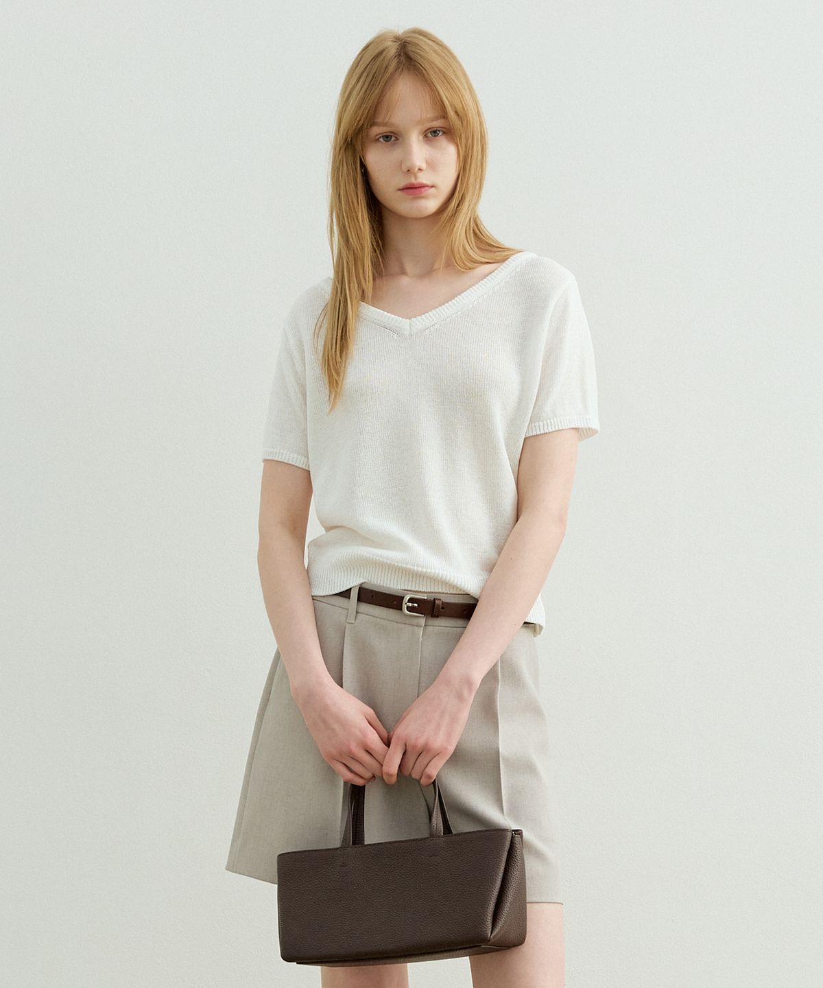 아티드(ARTID) 페이퍼 브이넥 반팔 니트_WHITE