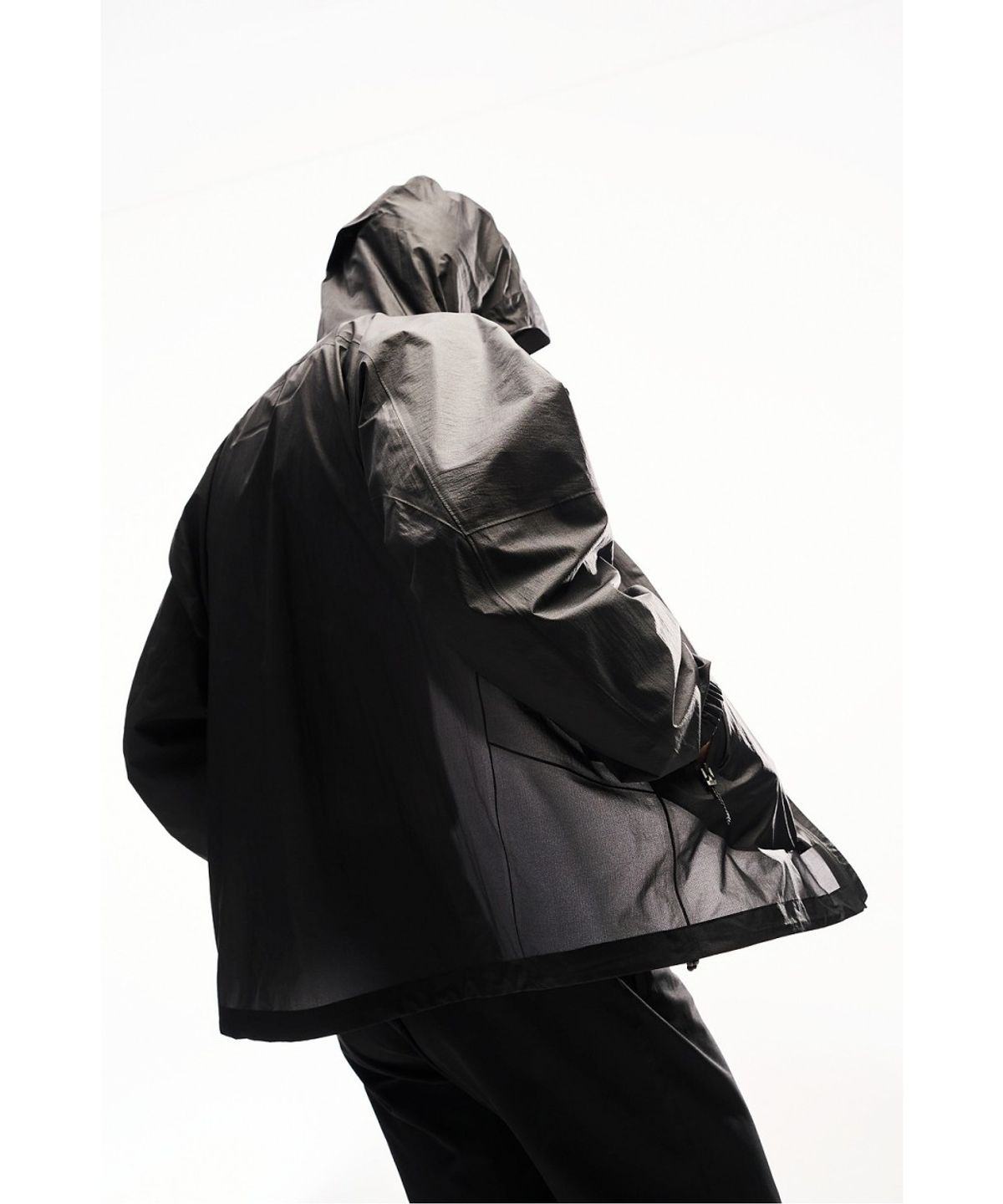코오롱스포츠(KOLON SPORT) 남성 에그라이트 후드 방수 재킷 JWJJM26273BLK