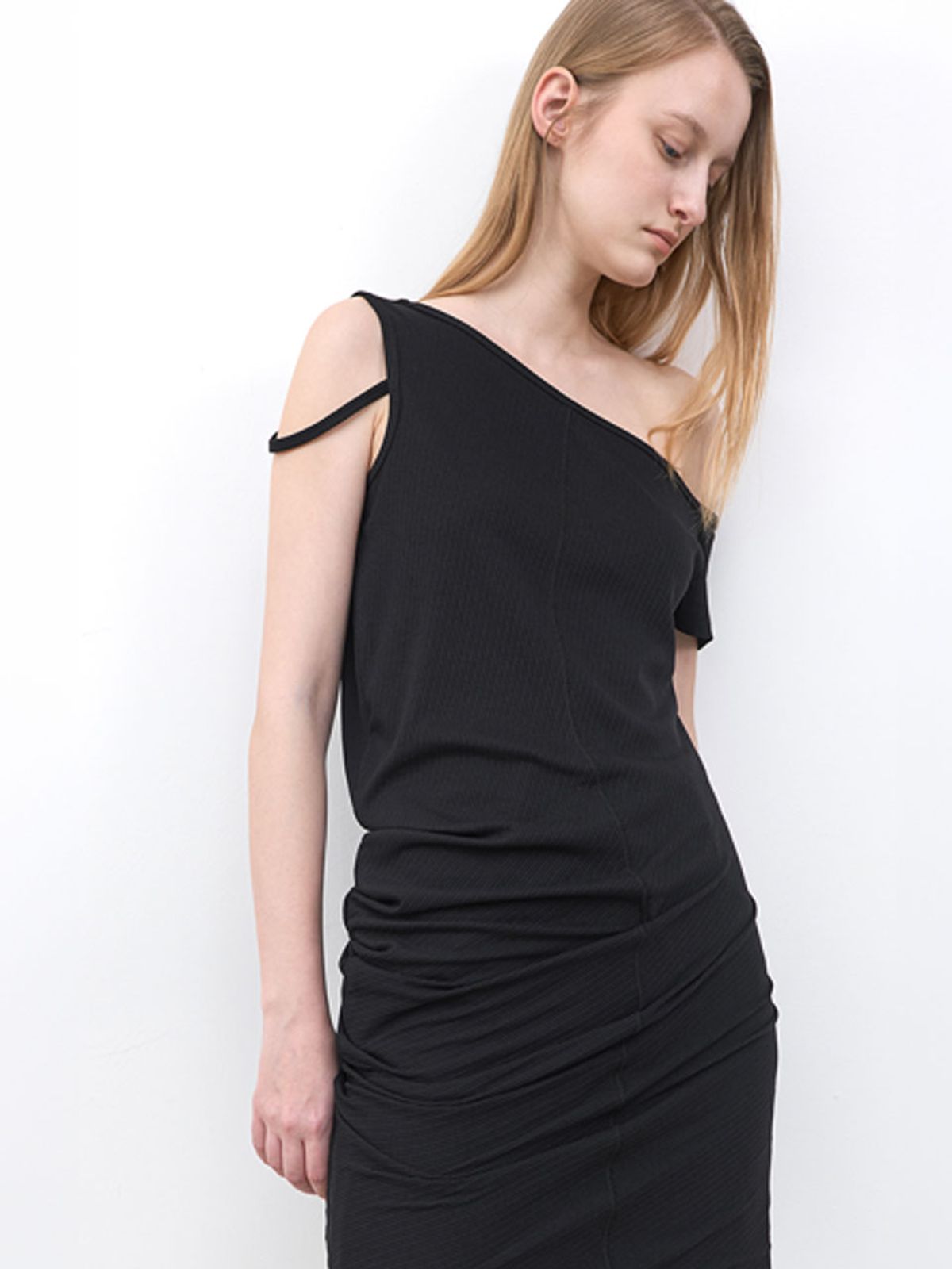 아틀리에 나인(ATELIER NAIN) OBLIQUE DRAPE ONE SHOULDER JERSEY DRESS (OP-6331)