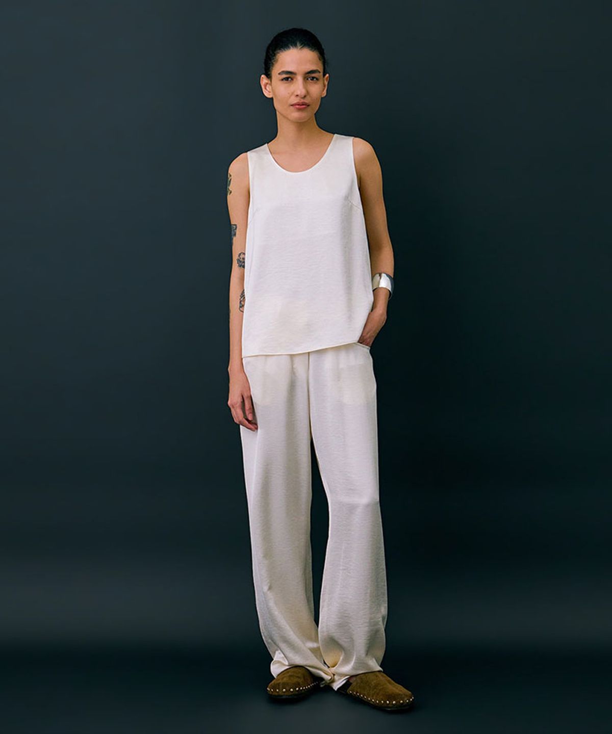 분더캄머(WNDERKAMMER) Layered Sleeveless Top_Cream(레이어드 민소매 탑_크림)
