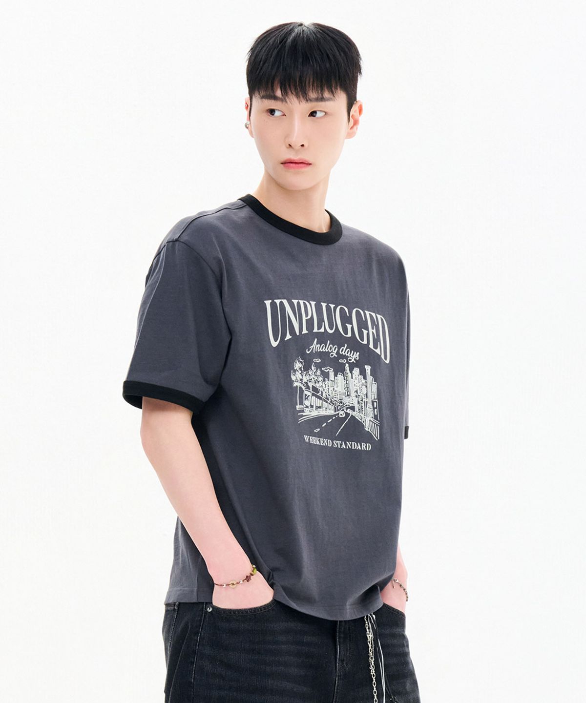 체이스컬트(CHASECULT) 공용 링거 그래픽 반팔 티셔츠-FBZU5805C09