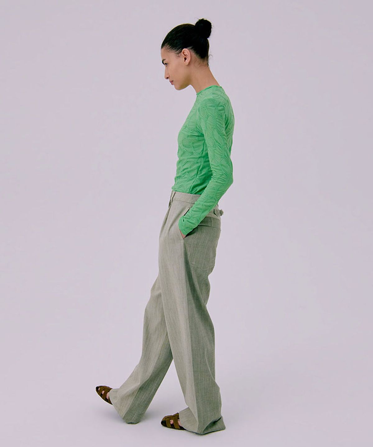분더캄머(WNDERKAMMER) 26 Classic Tuck Pants_Light Khaki(26 클래식 턱 팬츠_라이트 카키)