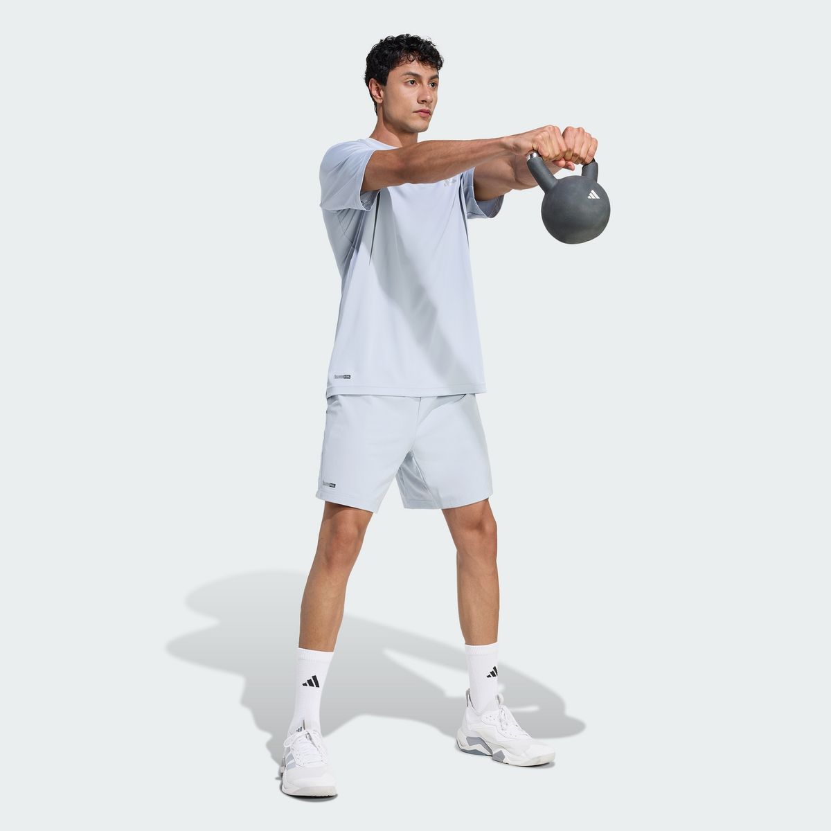 아디다스(ADIDAS) 테크 어패럴 쇼츠 KE4868