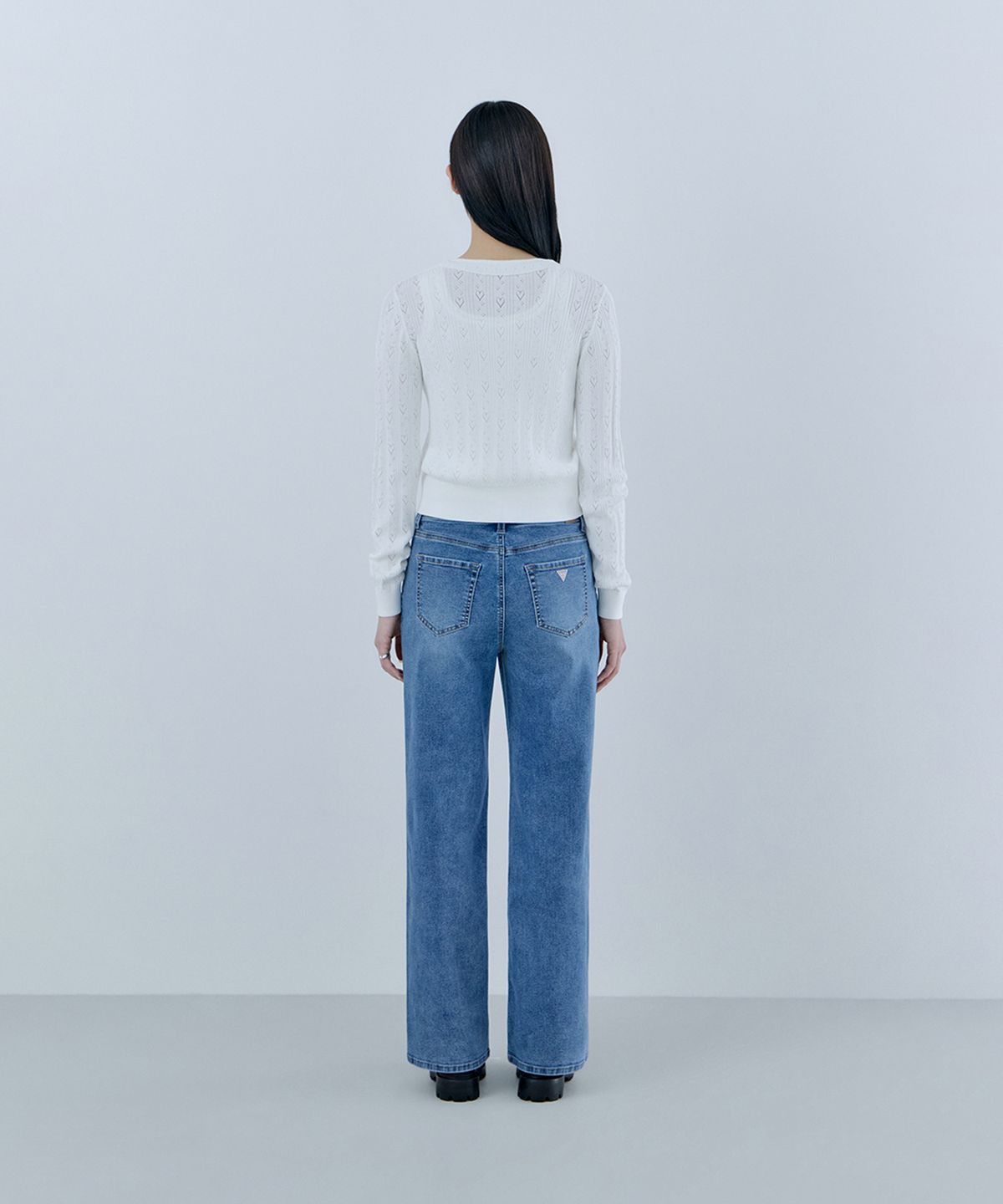 게스(GUESS) [ON] 1color 여성 저온스 세미 와이드 MBL OQ2DE115