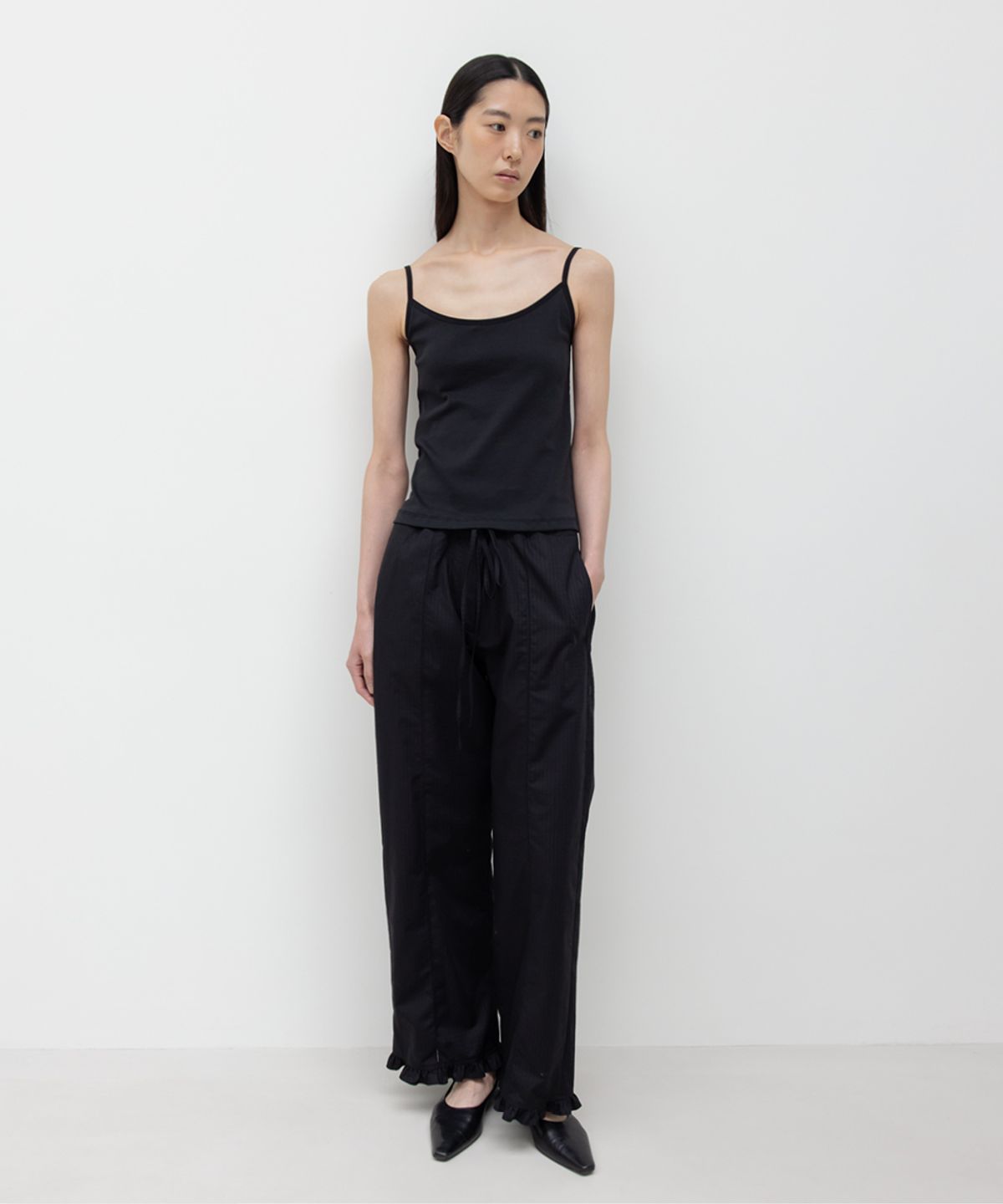 지비에이치 어패럴(GBH APPAREL) SLIM FIT BASIC SLEEVELESS / BLACK