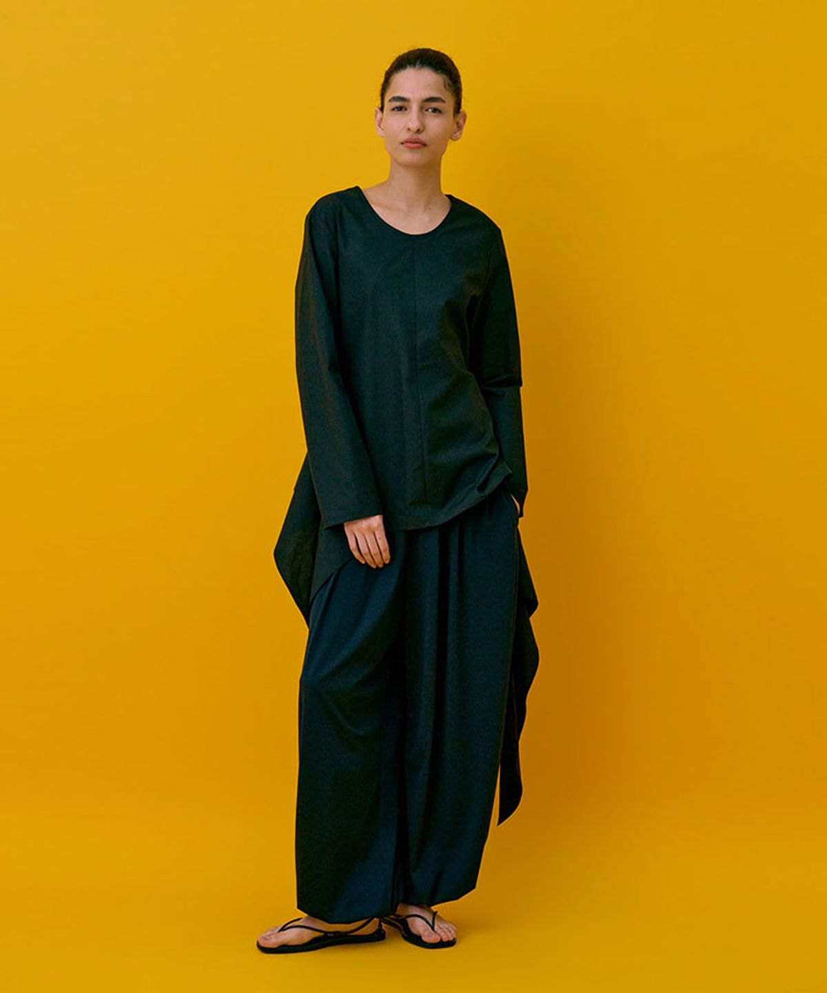 분더캄머(WNDERKAMMER) Drape Blouse_Black(드레이프 블라우스_블랙)