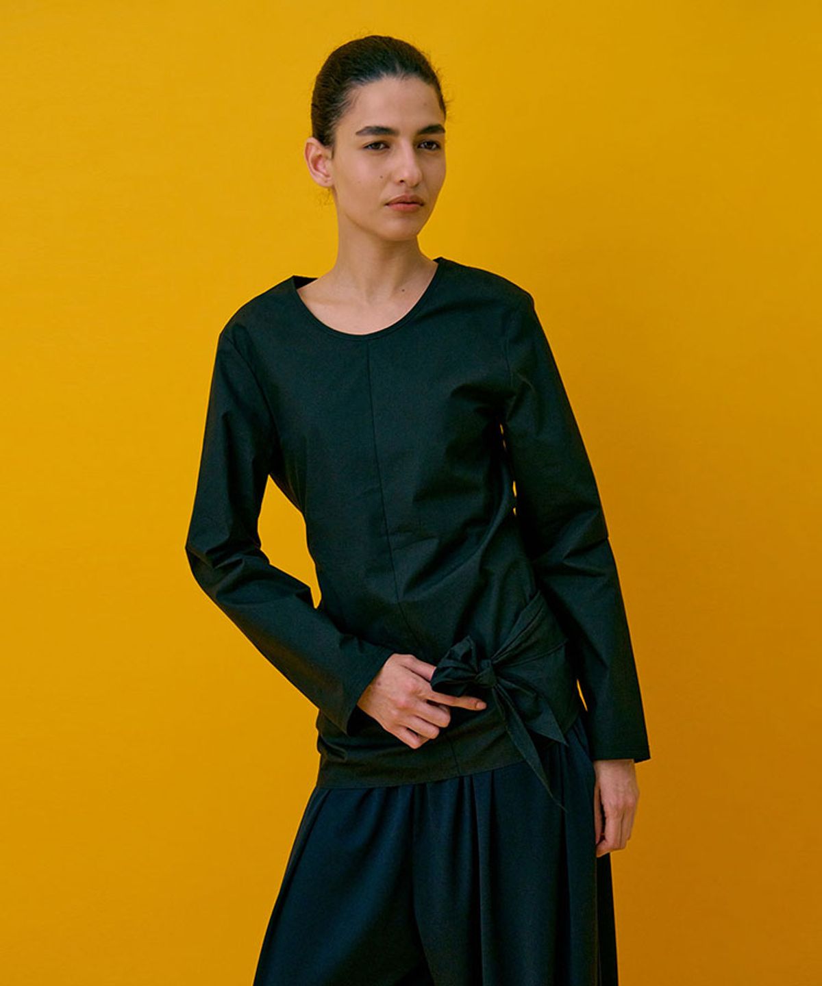분더캄머(WNDERKAMMER) Drape Blouse_Black(드레이프 블라우스_블랙)