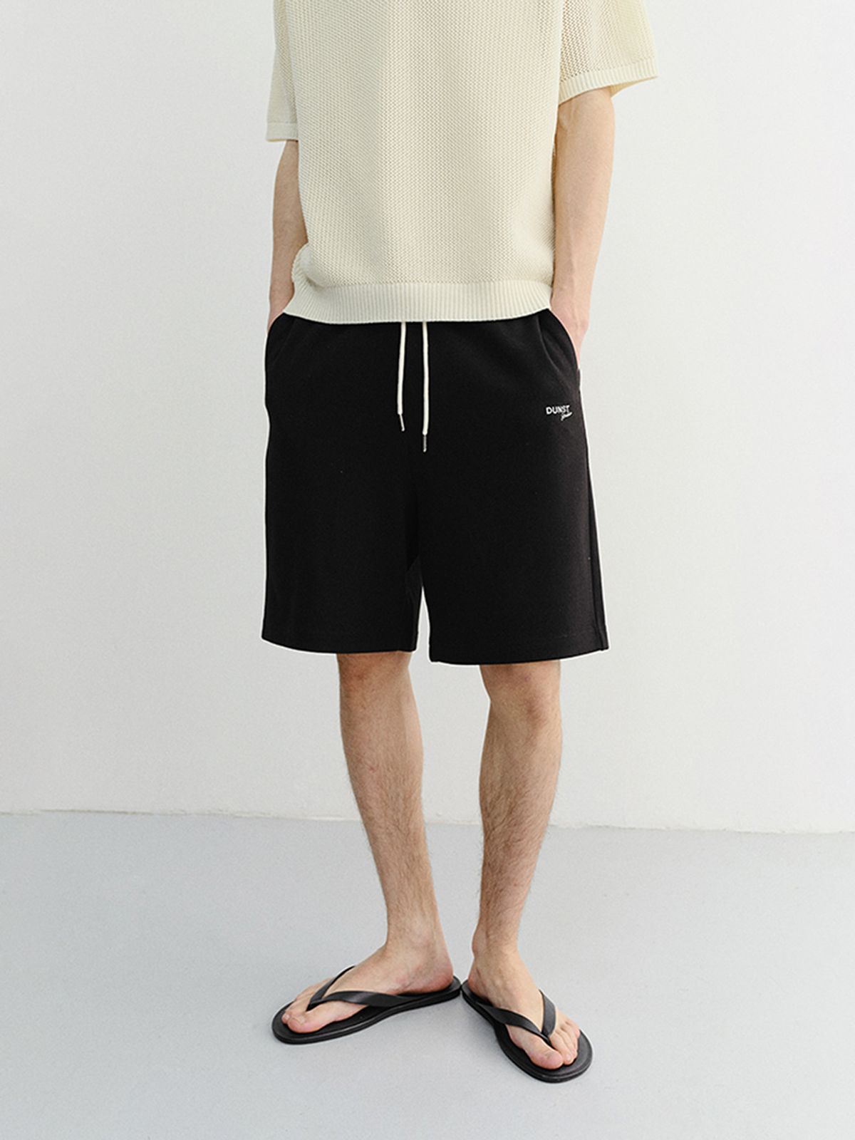던스트 포 맨(DUNST FOR MEN) LOGO SWEAT SHORTS_UNISEX_UDPA6B124_BLACK