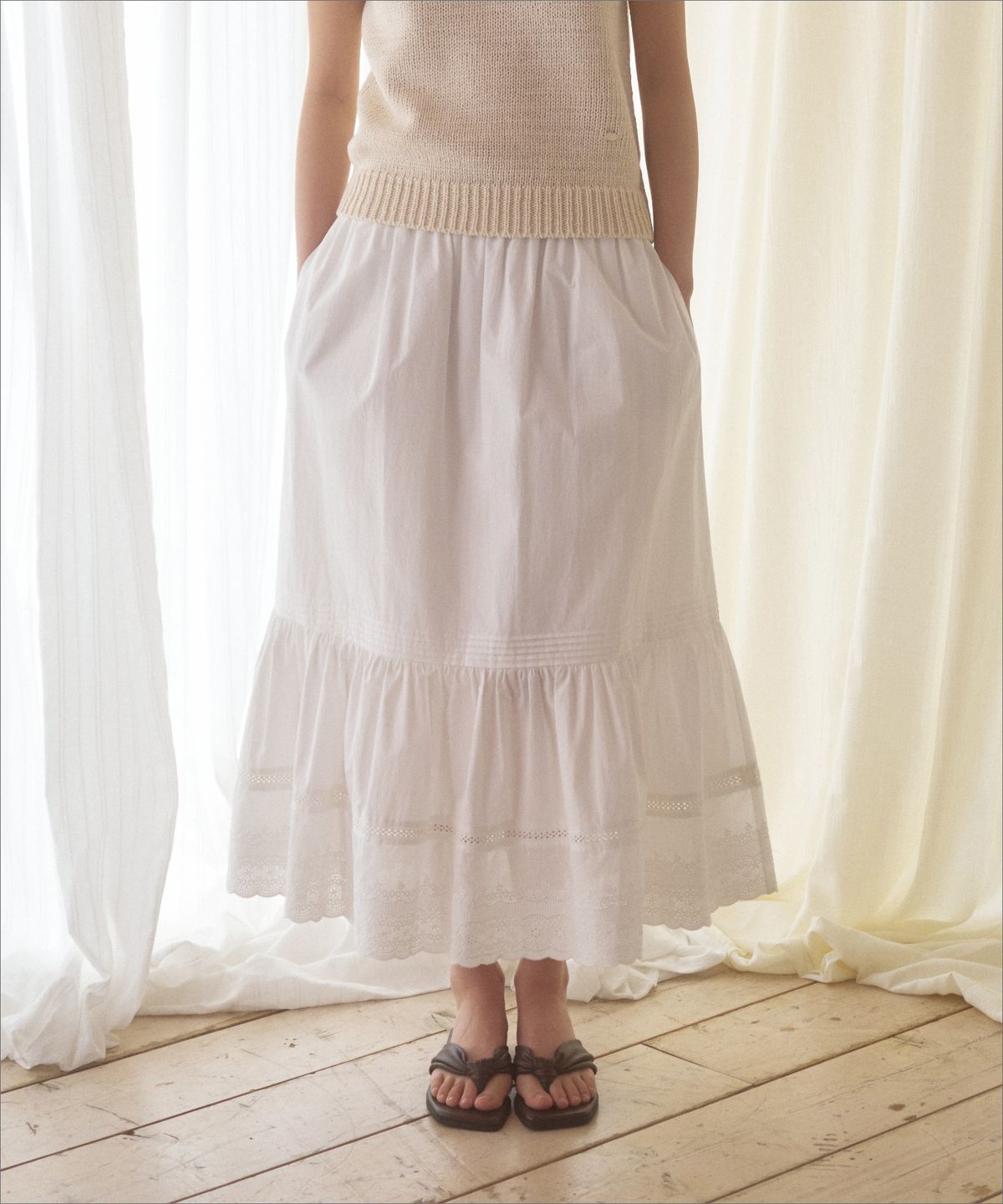 망고매니플리즈(MANGO MANY PLEASE) CAKE LACE SKIRT_IVORY