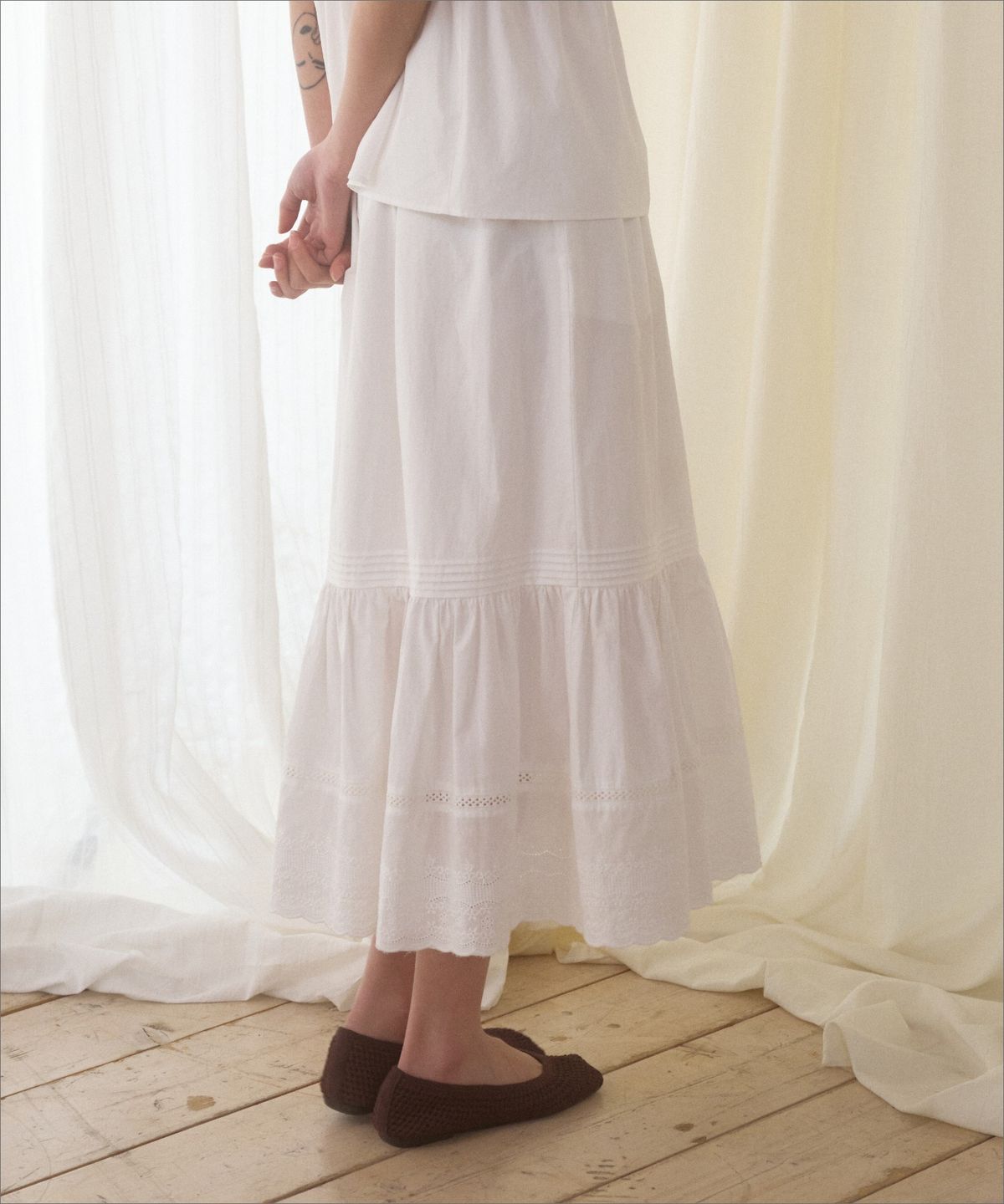 망고매니플리즈(MANGO MANY PLEASE) CAKE LACE SKIRT_IVORY