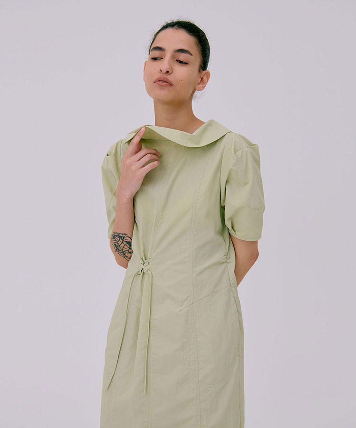 분더캄머(WNDERKAMMER) Puff sleeve dress_Light Khaki(퍼프 소매 드레스_라이트 카키)