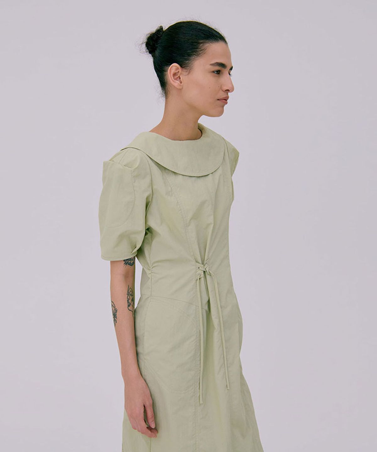 분더캄머(WNDERKAMMER) Puff sleeve dress_Light Khaki(퍼프 소매 드레스_라이트 카키)