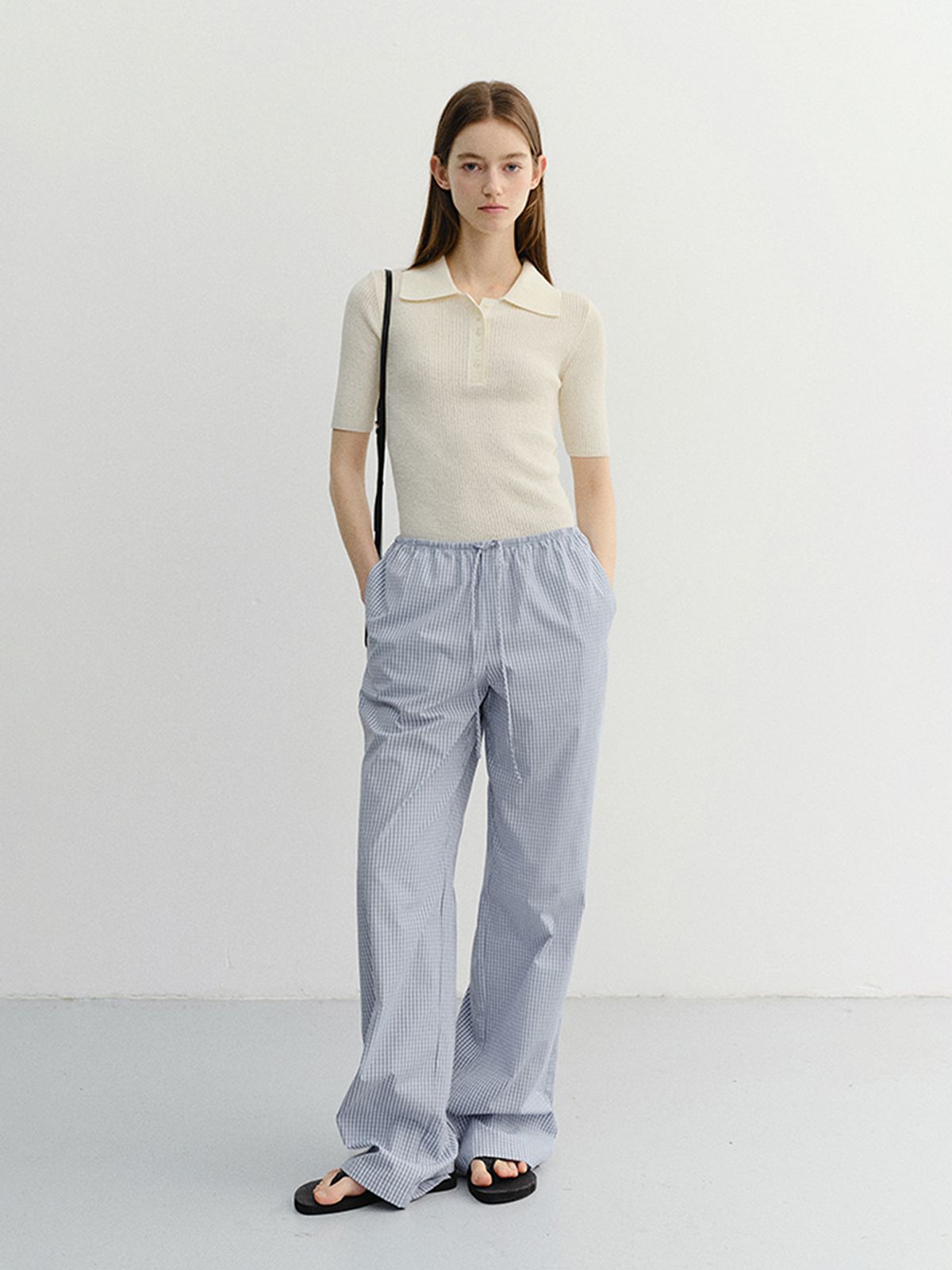 던스트(DUNST) BUTTONED SLIM POLO KNIT_UDSW6B231_CREAM