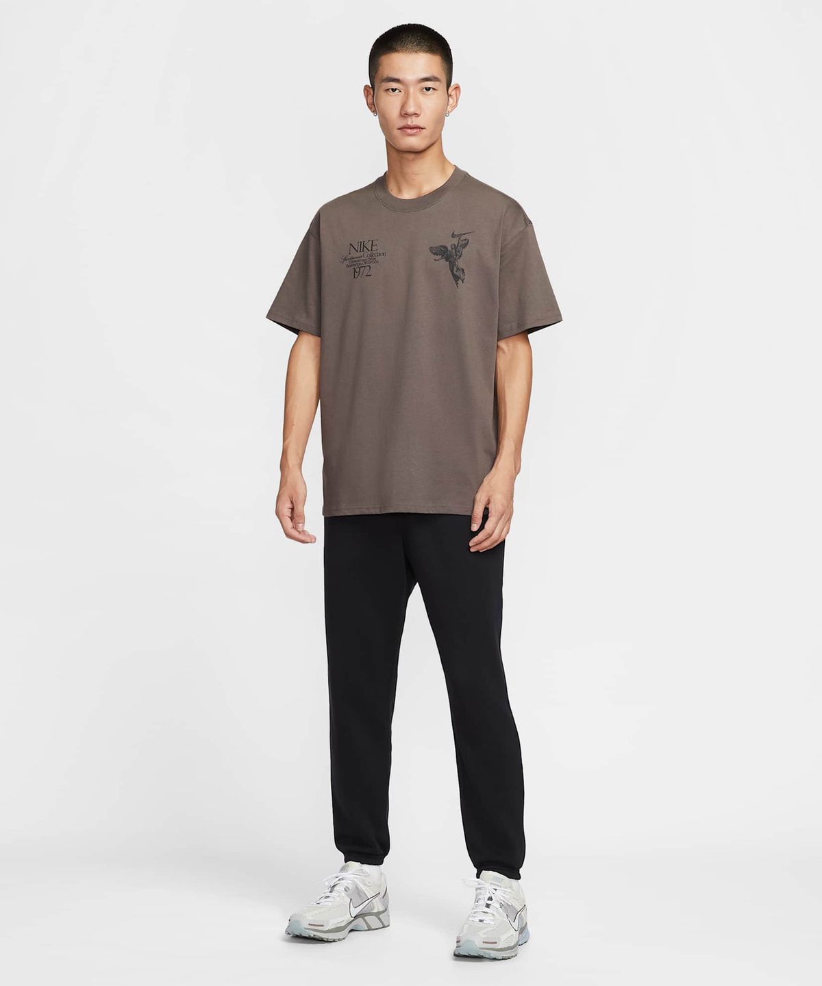 나이키(NIKE) 스포츠웨어 맥스90 티셔츠 M - 아이언스톤 / HV0168-004
