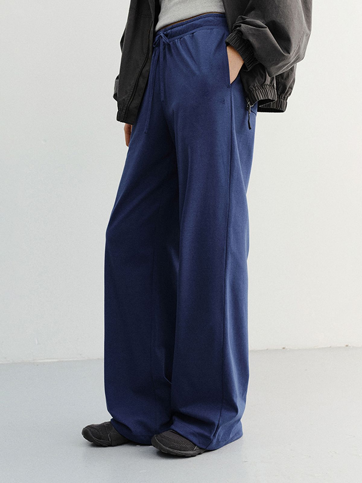 던스트(DUNST) SUMMER WIDE JOGGER PANTS_UDPA6B225_BLUE