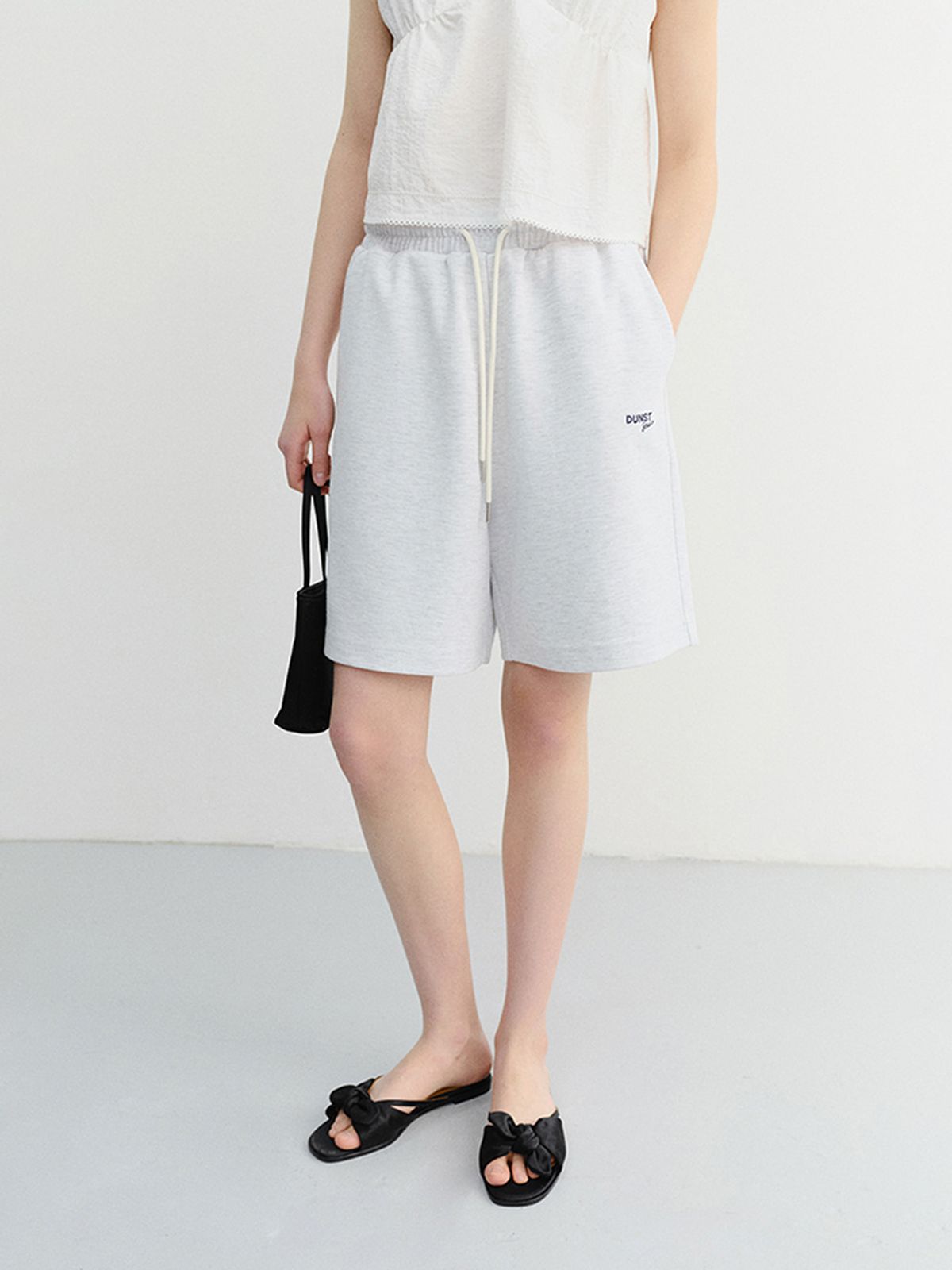 던스트(DUNST) UNISEX LOGO SWEAT SHORTS_UDPA6B124_LIGHT MELANGE GREY