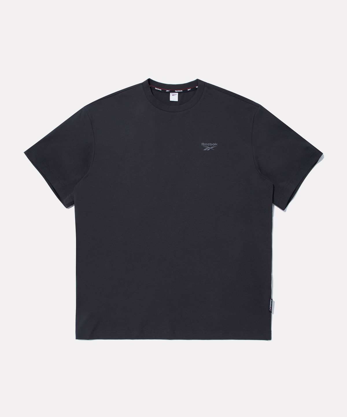 리복(REEBOK) 빅벡터 슬로건 프레쉬 반팔티 - 딥 차콜