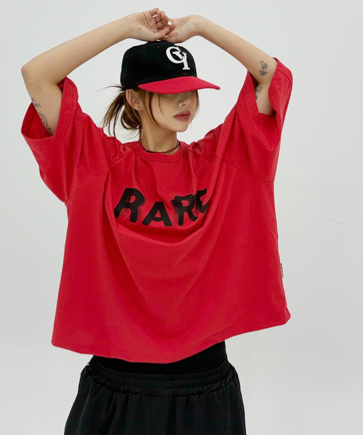 아조바이아조(AJOBYAJO) Curved Rare T-Shirt [RED]