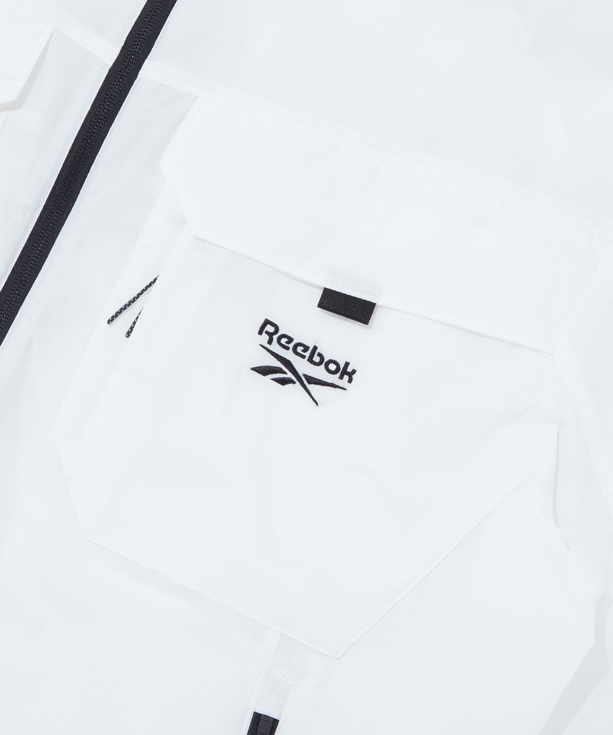 리복(REEBOK) 유틸리티 경량 윈드브레이커 - 화이트