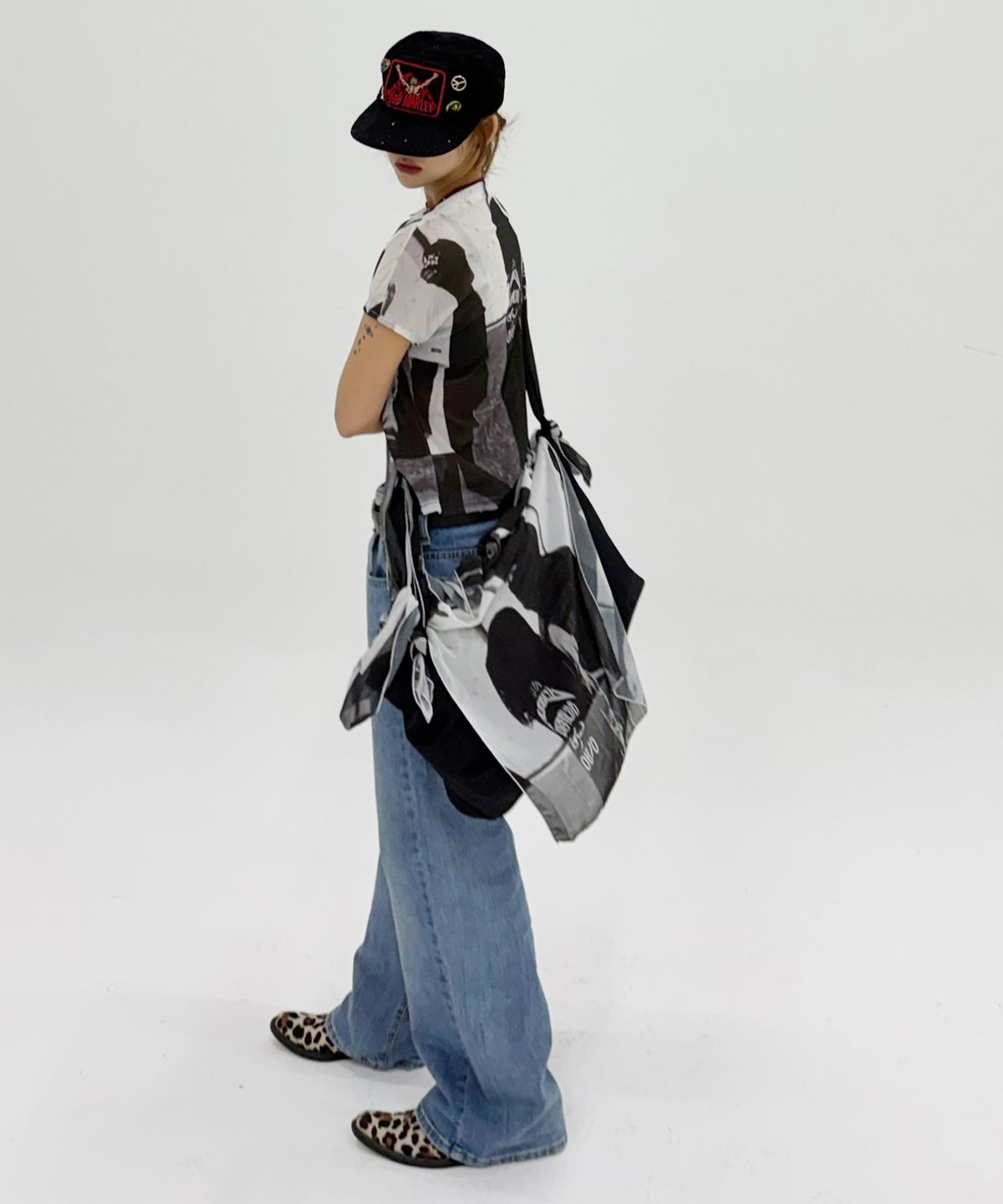 아조바이아조(AJOBYAJO) Cult Parade Scarf Shoulder Bag [BLACK]
