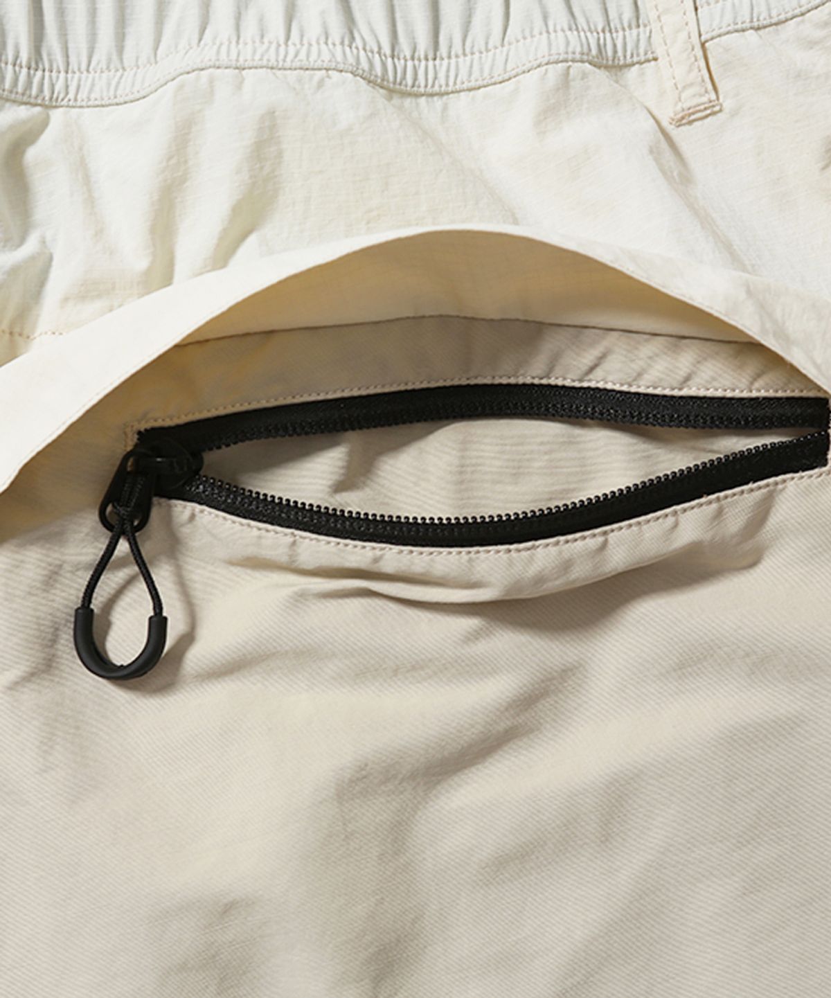 모이프(MOIF) [SS26] HUGE MONSTER SHORTS / ECRU