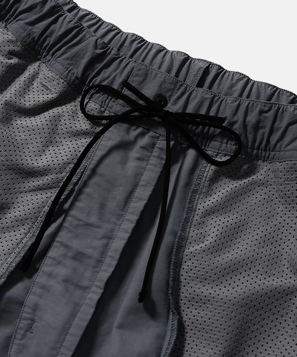 모이프(MOIF) [SS26] HUGE MONSTER SHORTS / CHARCOAL