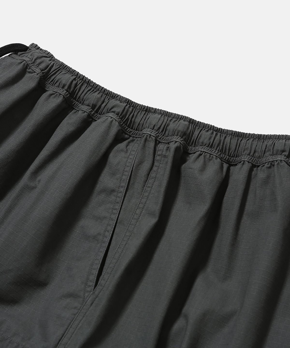 모이프(MOIF) [SS26] BAGGY FIELD SHORTS / RIPE OLIVE