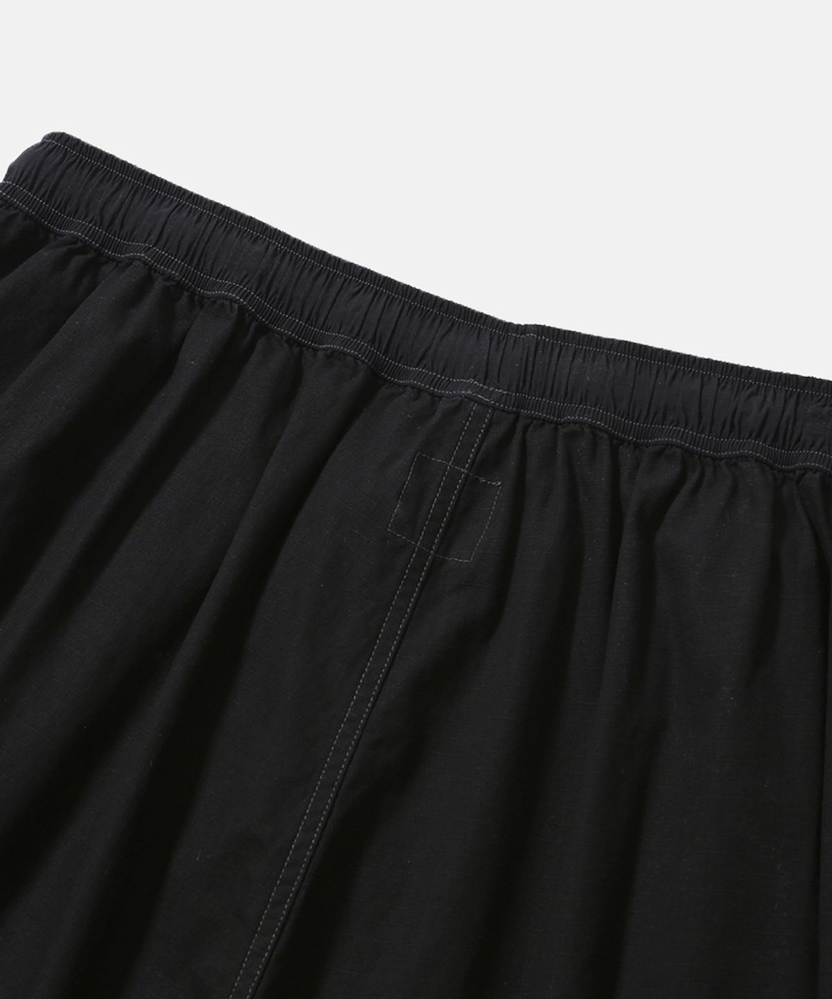모이프(MOIF) [SS26] BAGGY FIELD SHORTS / BLACK